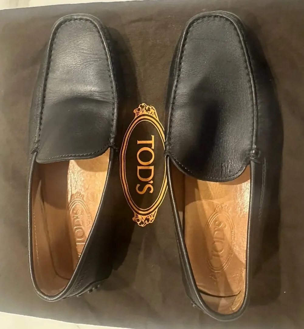 TOD'S Men's Black Leather Gommino Driving Shoes / Loafers w/ Dust Bag - Size 6.5